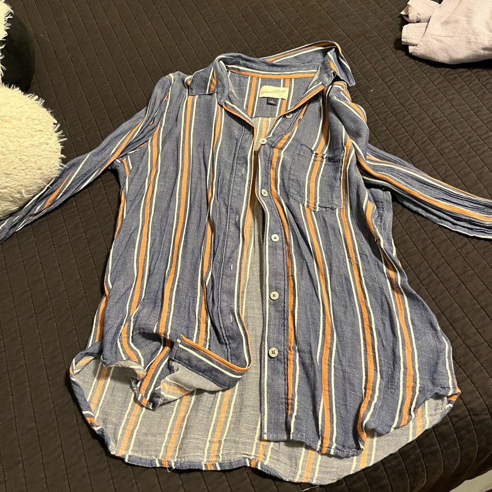 Striped button down shirt 
Size S
great condition